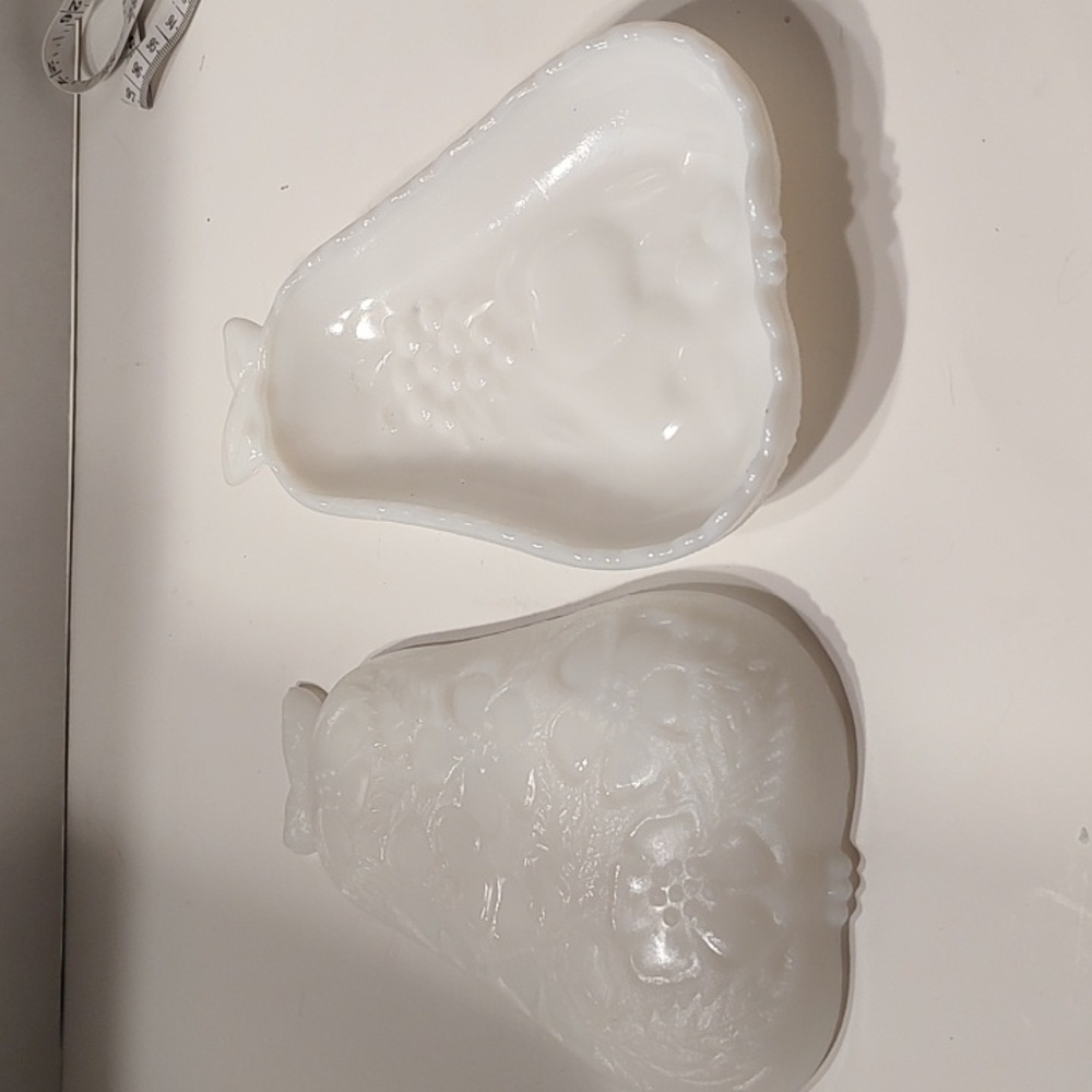 Hazel Atlas Vintage 1960s Milk Glass Pear Dish